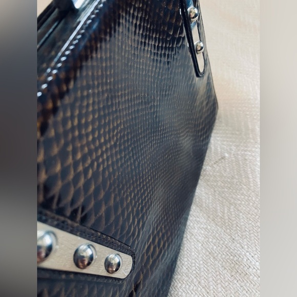 Genuine Leather Snake-Embossed with Silver Clasp closure. Made in France 🇫🇷 - Picture 3 of 12